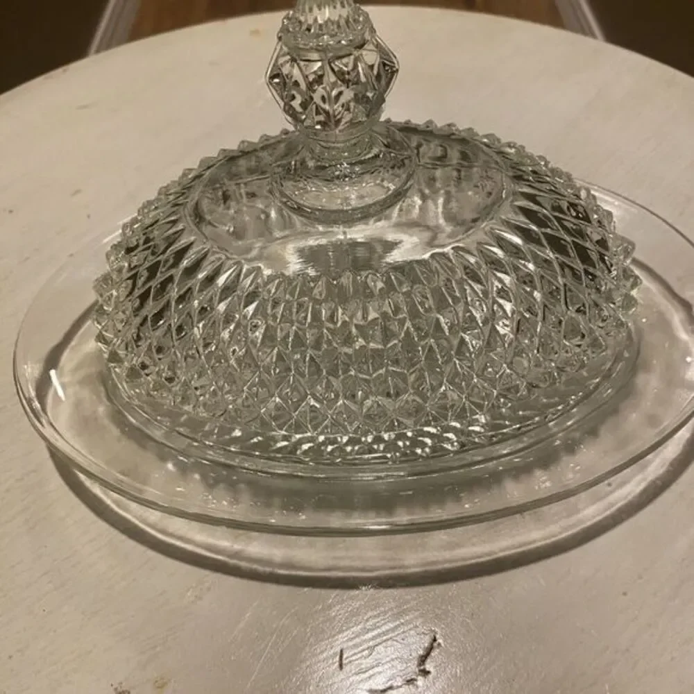 #AB Vintage Beautiful Pressed Glass Oval Covered Butter‎ Dish